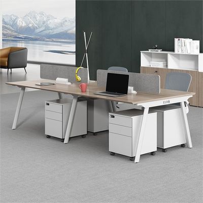 現代のオフィス家具 MDF パネル スタッフ用 デスク用 事務用 テーブル と 椅子 セット