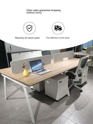 現代のオフィス家具 MDF パネル スタッフ用 デスク用 事務用 テーブル と 椅子 セット