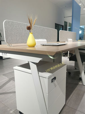 現代のオフィス家具 MDF パネル スタッフ用 デスク用 事務用 テーブル と 椅子 セット