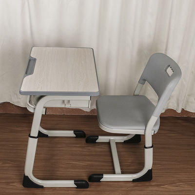 寝室の家具 調整可能な単身学生用テーブルと椅子セット 教育用材料